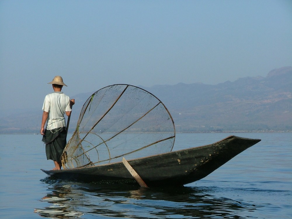 Traditionele visser op Inle lake